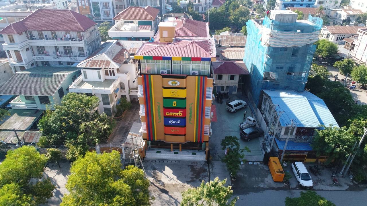 Golden Gum-Kino Hotel Mandalay Exteriör bild